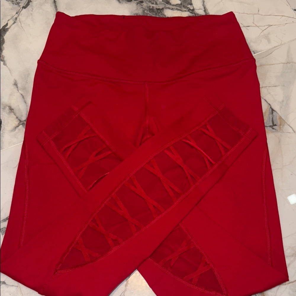 Victoria Secret Sport Red Lace up
Knockout Legging like NEW ❤️ Small - Picture 9 of 17